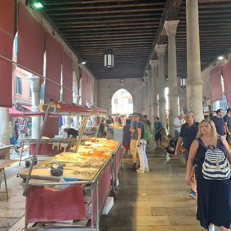 Rialto Mercato * ונציה